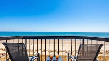 Standard Room, 2 Queen Beds, Balcony, Ocean View | Balcony
