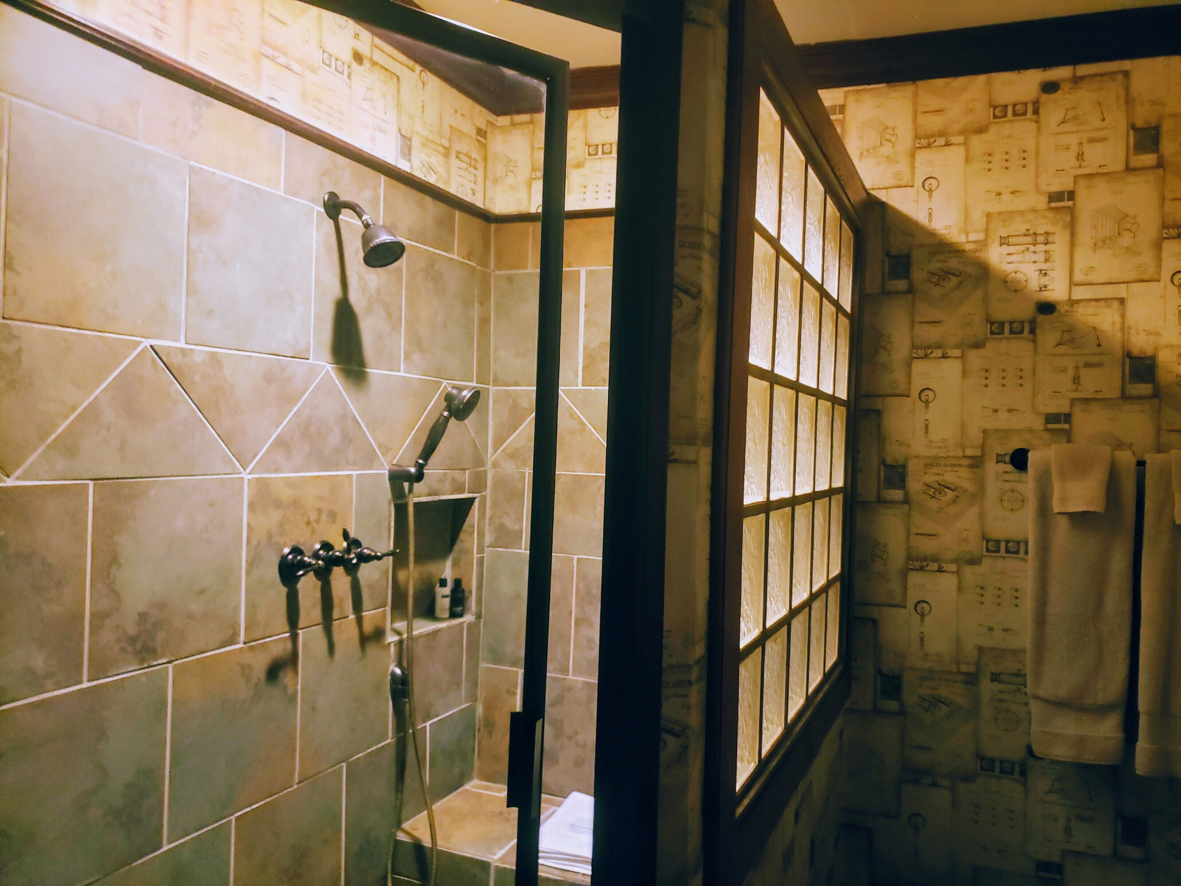 Keaton's Lodge | Bathroom