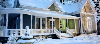 The Gallery House Bed & Breakfast