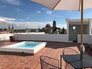 Outdoor dining - Casa Monarcas - Isabella (Guadalajara)