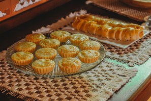 Tägliches inbegriffenes Frühstücksbuffet