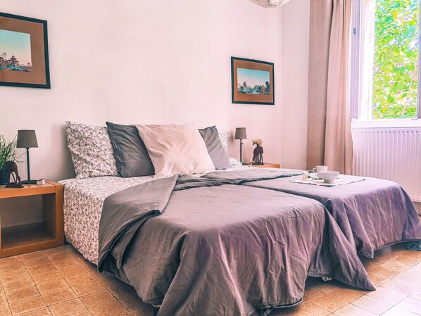 3 bedrooms, iron/ironing board, free WiFi, bed sheets - Pleasant 3-bedroom apartment with garden 5 minutes from the center! (Avignon)