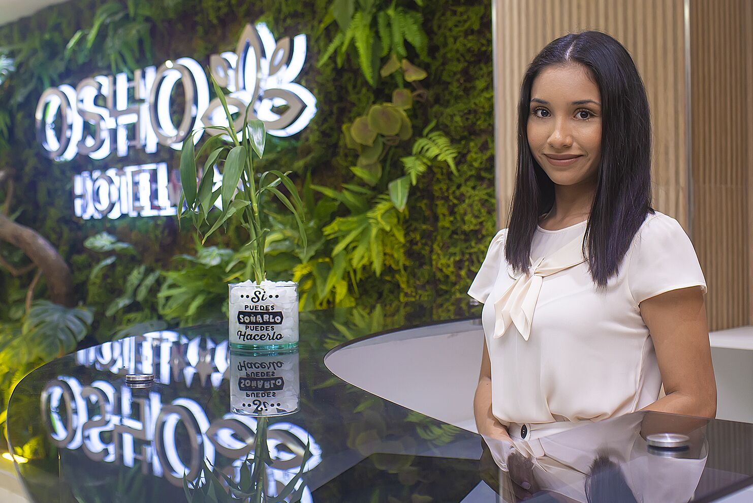 ฝ่ายต้อนรับ