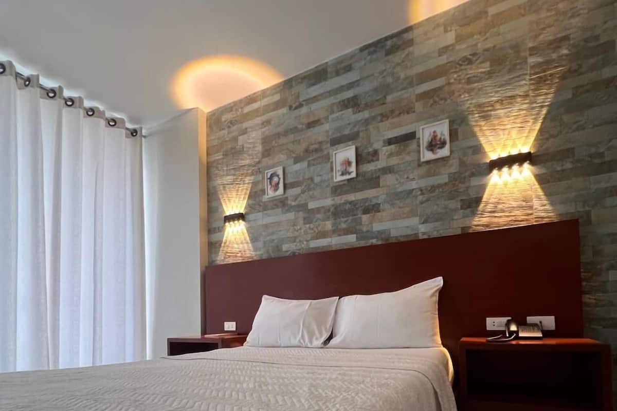 Family Apartment | Egyptian cotton sheets, premium bedding, pillow-top beds, minibar