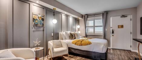 2 slaapkamers, een strijkplank/strijkijzer, gratis wifi, beddengoed