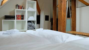 1 bedroom, travel crib, free WiFi, bed sheets