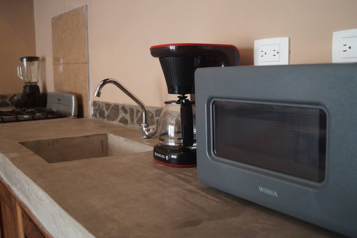 Deluxe Bungalow, 1 Bedroom | Private kitchen