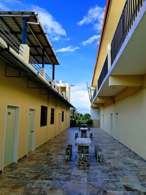 Exterior - Day & Night Hotel (Orange Walk)