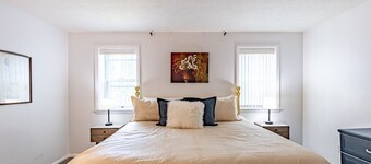 Sunny Home in Private Setting