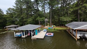 Marina - The perfect Lake Gaston family getaway! (Littleton)