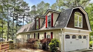 Exterior - The perfect Lake Gaston family getaway! (Littleton)
