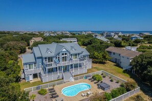 Exterior - Southern Belle 🏖️Gorgeous oceanside 7 BR home w/Private Pool & Elevator🏖️ (Southern Shores)