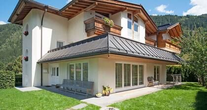 Lovely apartment for 8 guests with WIFI, TV and balcony