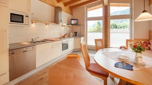 Private kitchen - Nice apartment for 8 people with WIFI, TV and balcony (Thurmbach)