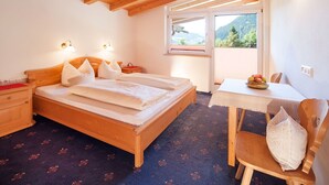 Room - Nice apartment for 8 people with WIFI, TV and balcony (Thurmbach)