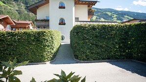 Property grounds - Nice apartment for 8 people with WIFI, TV and balcony (Thurmbach)
