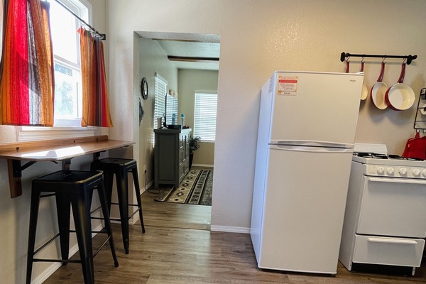 Frigorífic, microones, forn i placa de cuina