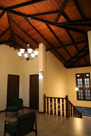 Smart TV - 5 minutes from Kandy city (Peradeniya)