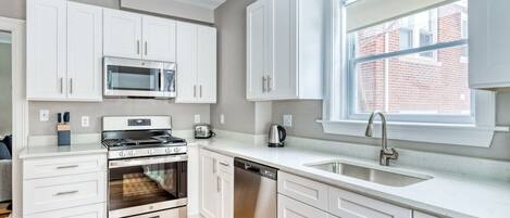 Fridge, microwave, oven, dishwasher