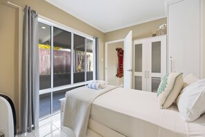 6 Schlafzimmer, Bügeleisen/Bügelbrett, kostenloses WLAN, Bettwäsche