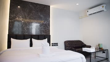 Deluxe Studio Suite