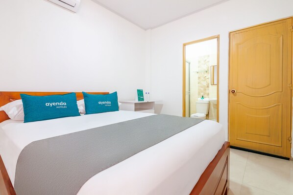 Hypo-allergenic bedding, free WiFi, bed sheets