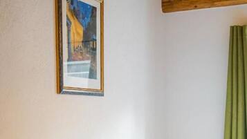 2 habitaciones, wifi gratis y ropa de cama