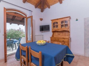 Dining - Vacation home Tipo B by Interhome (Valledoria)