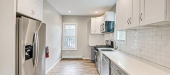 Comfortable Clean Apartment close to all major highways, food and entertainment