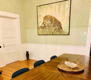 Dining - Historic home, Heated Mini Pool, near downtown San Antonio! Walk to Zoo & Witte! (San Antonio)