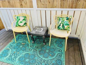 Property grounds - Historic home, Heated Mini Pool, near downtown San Antonio! Walk to Zoo & Witte! (San Antonio)