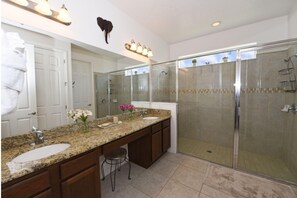 Ferienhaus, 5 Schlafzimmer | Badezimmer | Handtücher