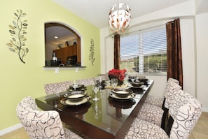 House, 6 Bedrooms | Dining