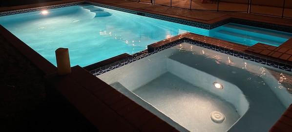 A heated pool - Heated Pool House (w) Game rooms 15 Min from strip (Las Vegas)