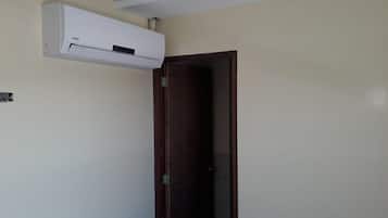 Economy Shared Dormitory, Mixed Dorm, Shared Bathroom | Wi-fi percuma