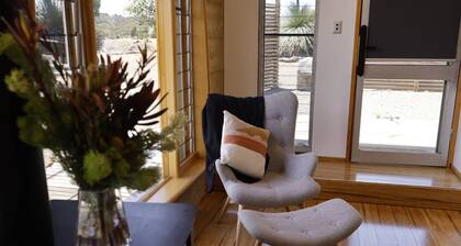 Wedgetaildown Accommodation - Into the Wild