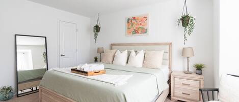 2 chambres, fer et planche à repasser, Wi-Fi gratuit, draps fournis