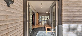 Ruidoso Getaway w/ Deck - 16 Mi to Ski Apache