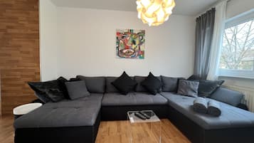 Televisie en een tafeltennistafel