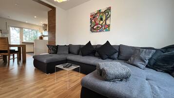 Televisie en een tafeltennistafel