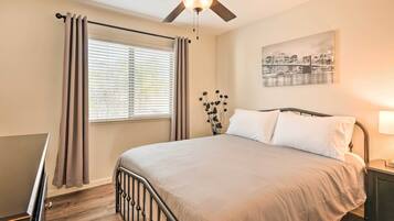 4 Schlafzimmer, Bügeleisen/Bügelbrett, Internetzugang, Bettwäsche