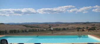 Spacious Tuscan Farmhouse