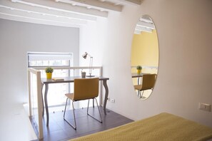 3 bedrooms, in-room safe, desk, iron/ironing board