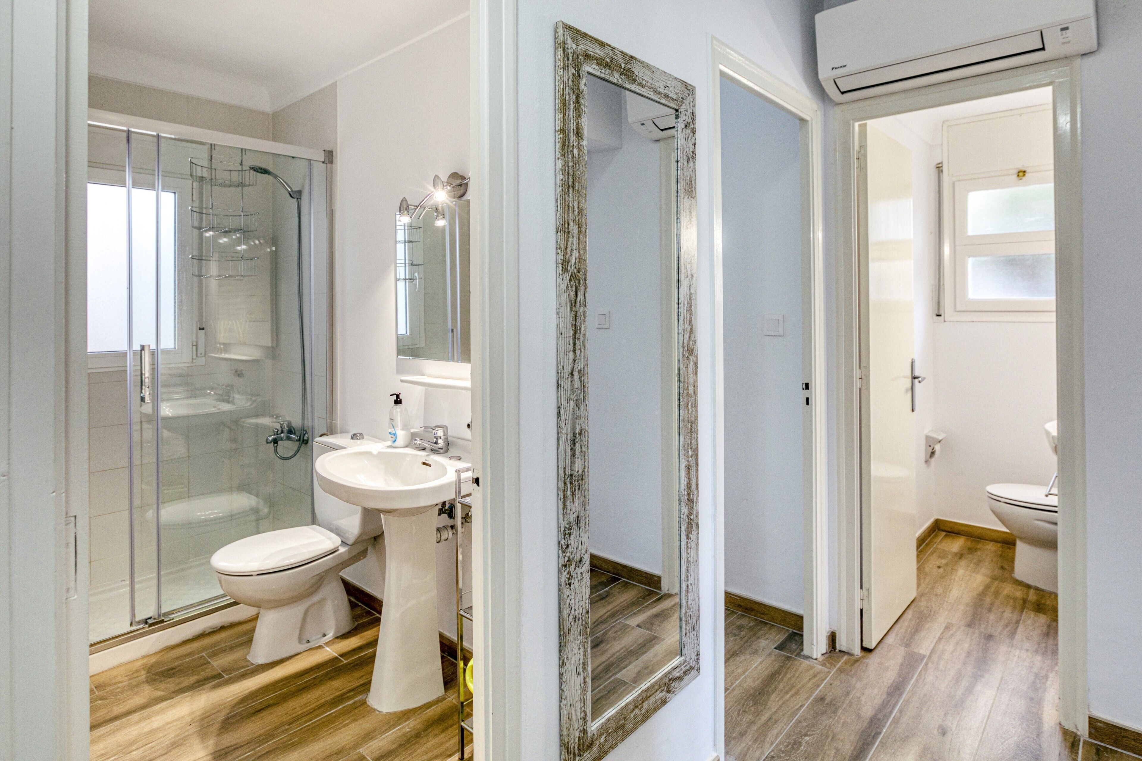 Douche, serviettes fournies