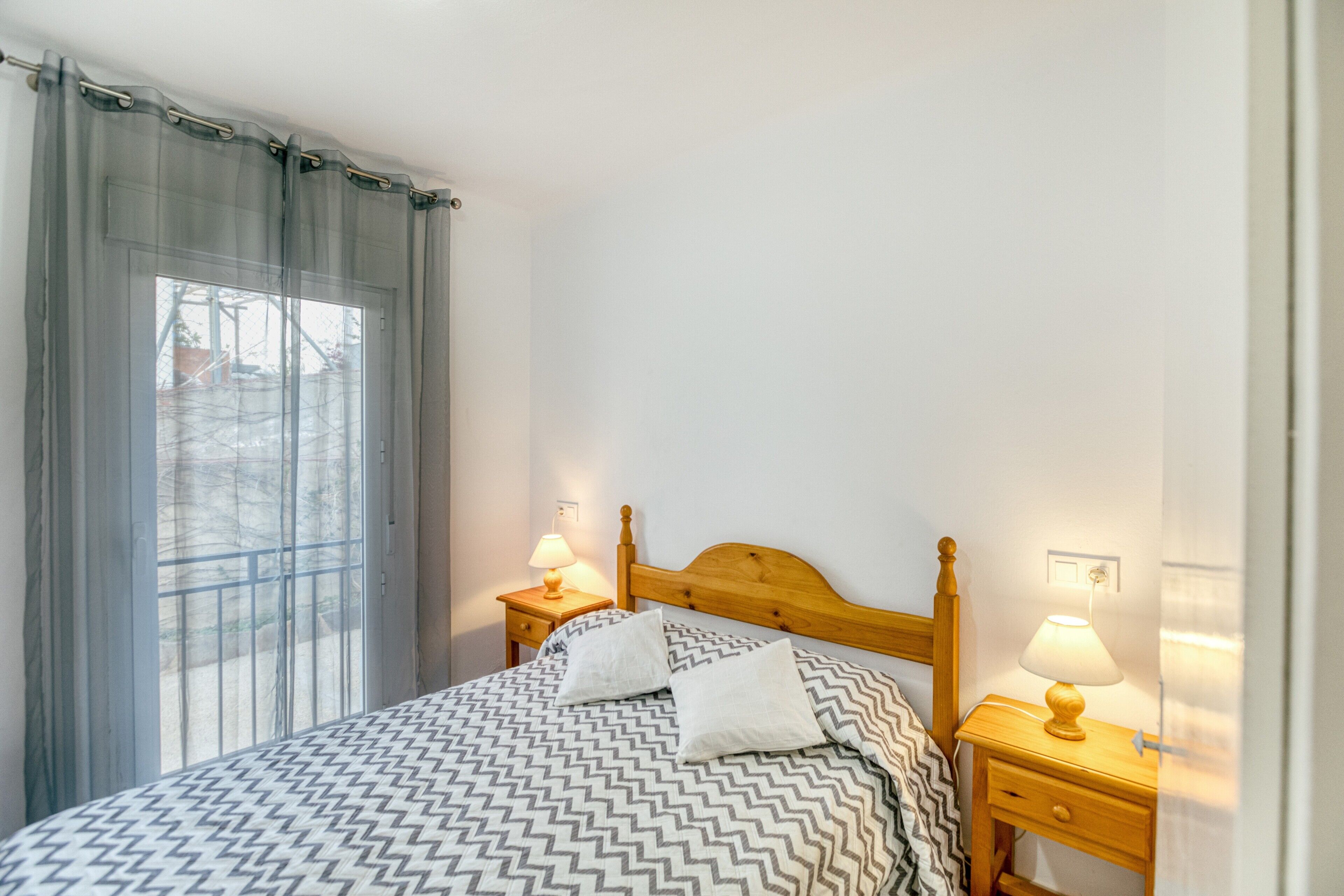 3 多间卧室、熨斗/熨衣板、WiFi、床单