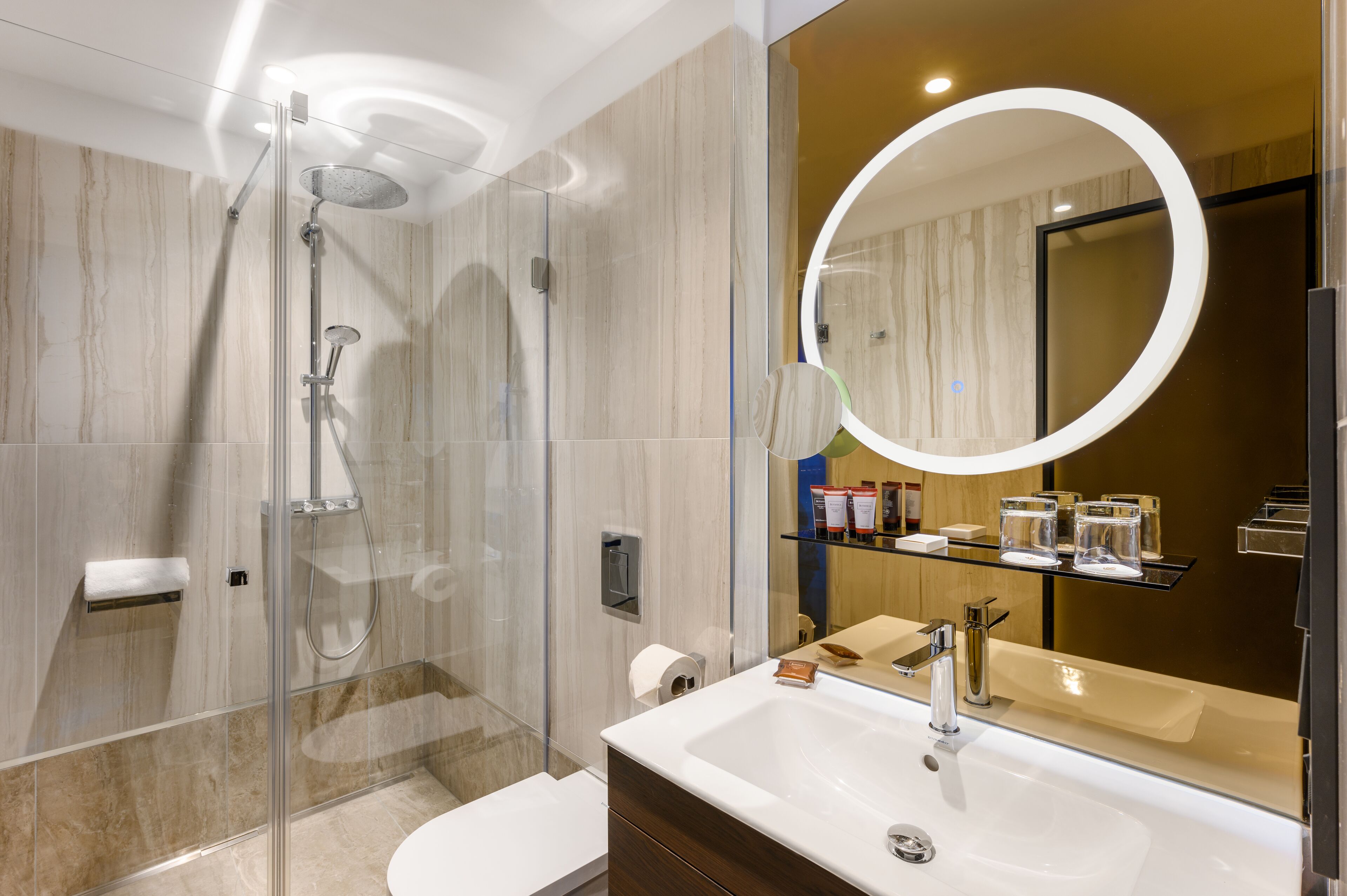 Foto - Emerald Hotel by Continental Group