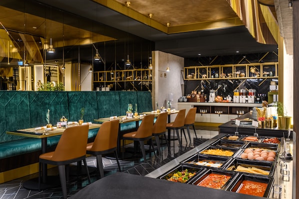 Daily buffet breakfast (EUR 18 per person)