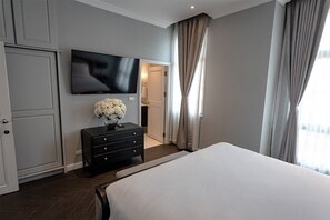 3 bedrooms, desk, free WiFi, bed sheets