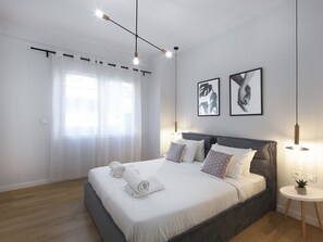 1 chambre, fer et planche à repasser, accès au Wi-Fi (inclus)