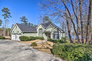 Exterior - Luxe Lake House on Deep Water Cove w/ Dock (Appling)